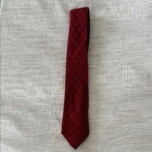 Elegant Red Patterned Men's Tie